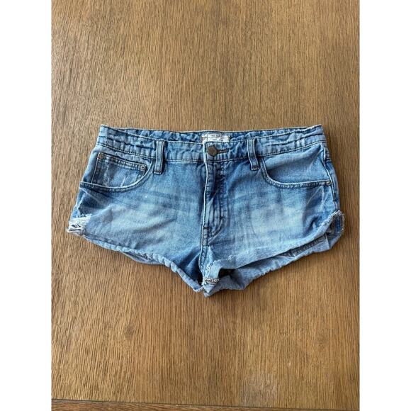 Free People Irreplaceable Cutoff Jean Shorts Size 27 - Picture 4 of 6